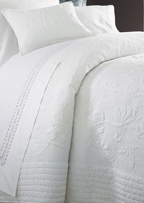 Sferra Monique Coverlet Matelasse Floral Bedspread | Gracious Style