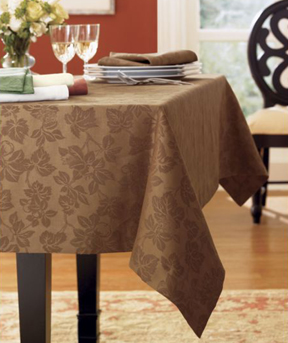 Sferra Taylor Table Linens Tablecloths Napkins Woven Leaf Damask | Gracious Style