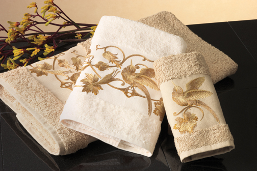 Anali's Nightingale Embroidered Bath Towels