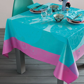 Virginia Kiss Blue Table Linens