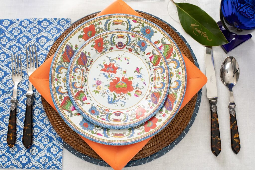 Easy Does It: Chic Entertaining with Paper Plates and Napkins - Gracious  Style Blog